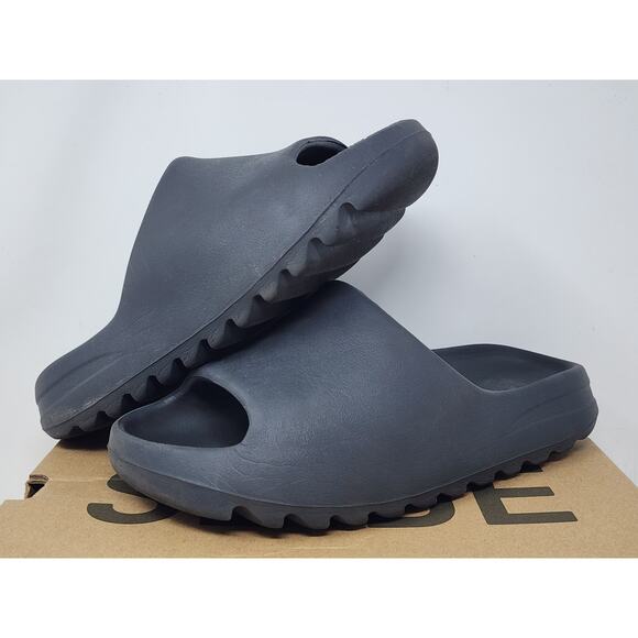Adidas Yeezy Slide ONYX HQ6448 Size 6 WORN main image 4